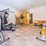 Porto Mimice, 40sqm Heated Private Pool, 4 Bedrooms, Sauna, Gym, Billiard * Mimice