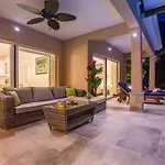 Villa Porto Mimice, 40sqm Heated Private Pool, 4 Bedrooms, Sauna, Gym, Billiard