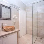 Porto Mimice, 40sqm Heated Private Pool, 4 Bedrooms, Sauna, Gym, Billiard Villa