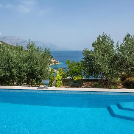 Porto Mimice, 40sqm Heated Private Pool, 4 Bedrooms, Sauna, Gym, Billiard * Mimice