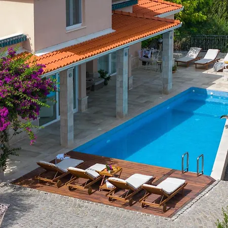 Porto Mimice, 40sqm Heated Private Pool, 4 Bedrooms, Sauna, Gym, Billiard