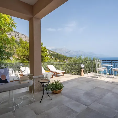 Porto Mimice, 40sqm Heated Private Pool, 4 Bedrooms, Sauna, Gym, Billiard מימיצה